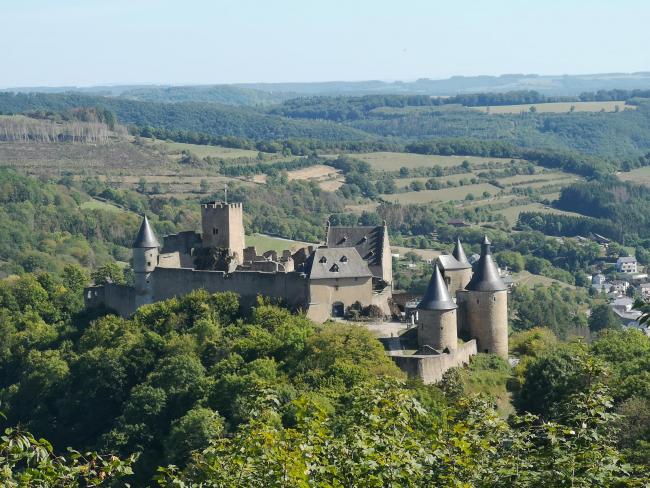 Burg Bourscheid, bei Marion von Chroniques d'une ardennaise
