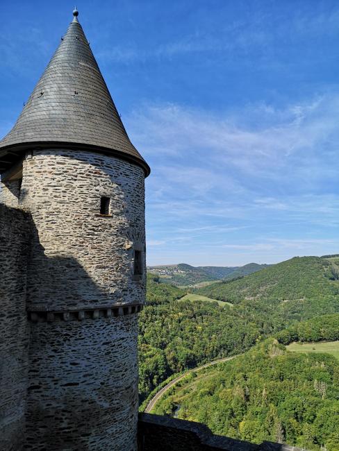 Picture of one of the towers of Bourscheid Castle, by  Marion from the blog Chroniques d'une ardennaise