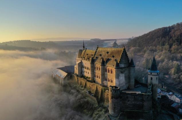 Schloss Vianden im Winter - Visit Éislek