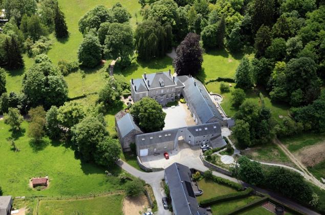 Ferme Château de Dourbes: Luftaufnahme 