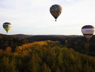 Ballooning across the Ardennes sky, picture by Julia Lafaille